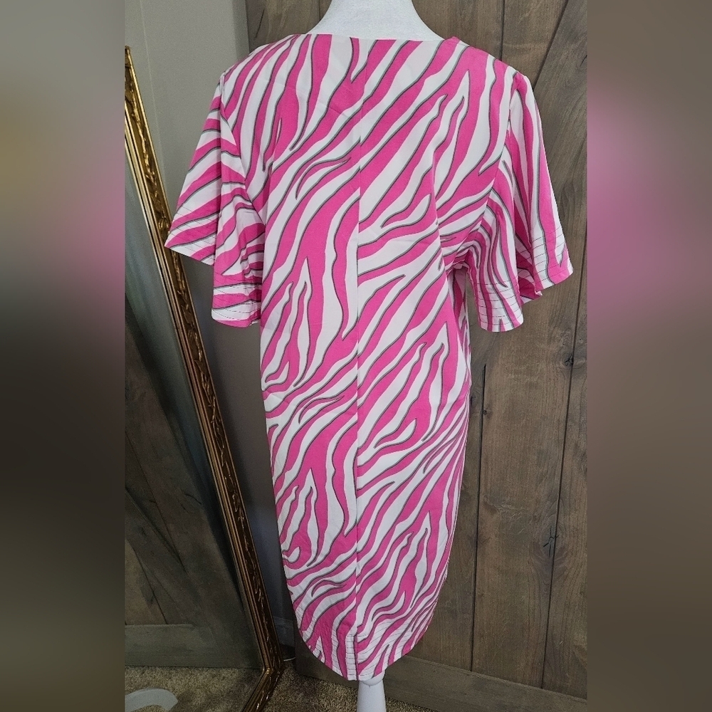 VOY NWT Pink Zebra Print Flutter Sleeve Shift Dress Small - Picture 9 of 13
